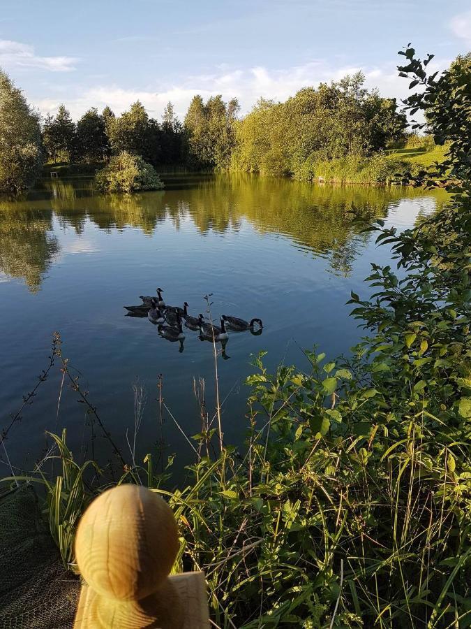 Elton Barn Fishery & Retreat Ноттингем Экстерьер фото